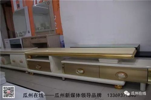 雙節(jié)同慶 實(shí)木家具城買滿3000元即贈(zèng)精美床上四件套，木材剝皮機(jī)成工藝保障